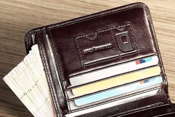 Cartera con Protección RFID Trifold para Hombre - Seguridad Excepcional en un Diseño Compacto - Image 8